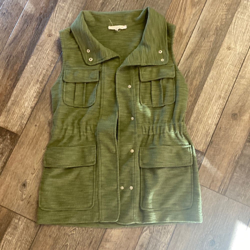 Women’s Vest- Size XS